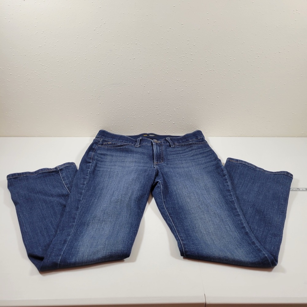 Lee Bootcut Jean Women 10 Medium Blue Excellent Flex Motion Mid Rise Regular Fit